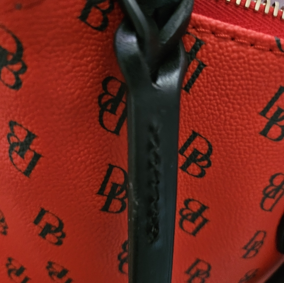 Dooney and bourke purse - Picture 6 of 8